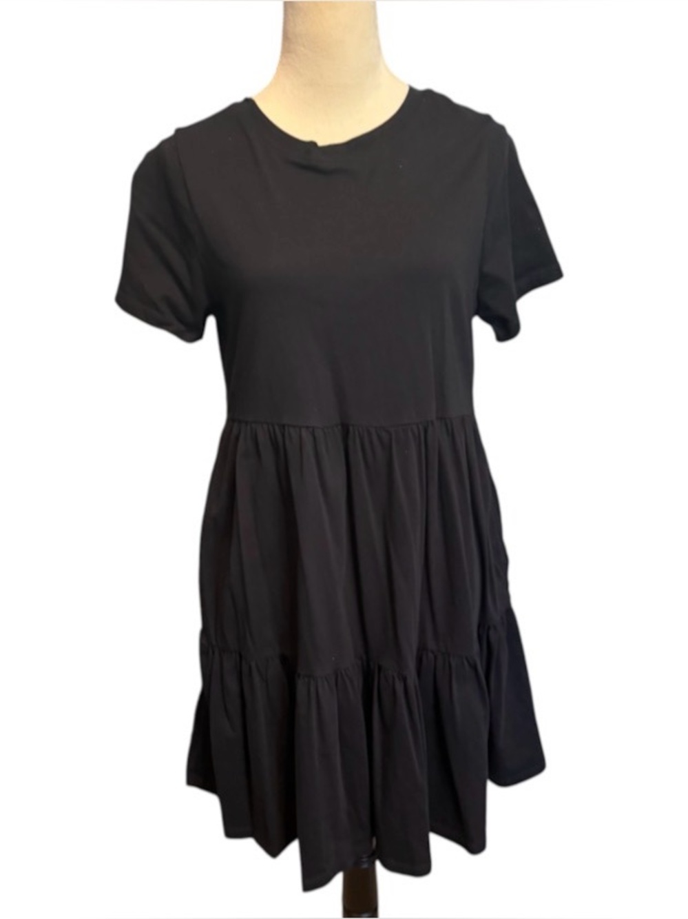 NWOT- Black Short Sleeve Tiered Dress - Women's